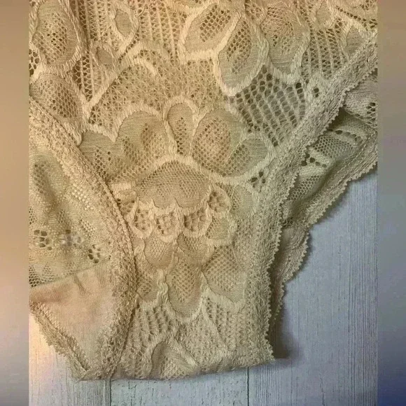 No Boundaries 1 Beige Nylon Lace & Purple Hipsters Size XXXL(21) . (Lot Of 2) - Picture 13 of 14